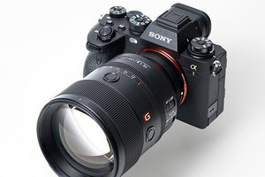 カメラグランプリ2021、大賞はソニー「α1」　ファン投票は「EOS R5」