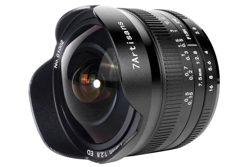 APS-C向けの対角魚眼レンズ「7Artisans 7.5mm F2.8 FISH-EYE II」 - 約