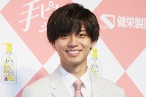 永瀬廉「ジャニーズは角度で生きている」 お気に入りの“45度”を披露