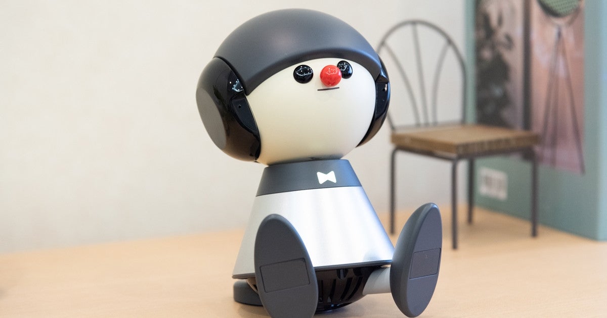 暮らしに寄り添って“歌う”ロボット「うたロボ Charlie」、その歌声