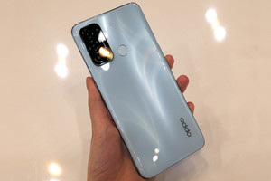 4眼の5Gスマホ「OPPO Reno5 A」がSIMフリーで6月11日発売、43,800円