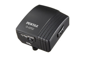 PENTAX、アストロトレーサー対応のGPSユニットに後継機「O-GPS2