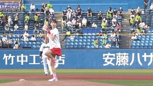 モー娘。牧野真莉愛「(ノーバン投球に)つながった」 五十嵐亮太氏の指導に感謝