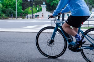 【片道20km】サイクリング素人が最新の電動自転車で通勤してみて感じたこと