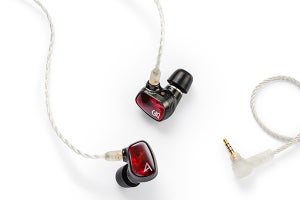 Astell＆Kern、米Campfire Audioとコラボの限定イヤホン