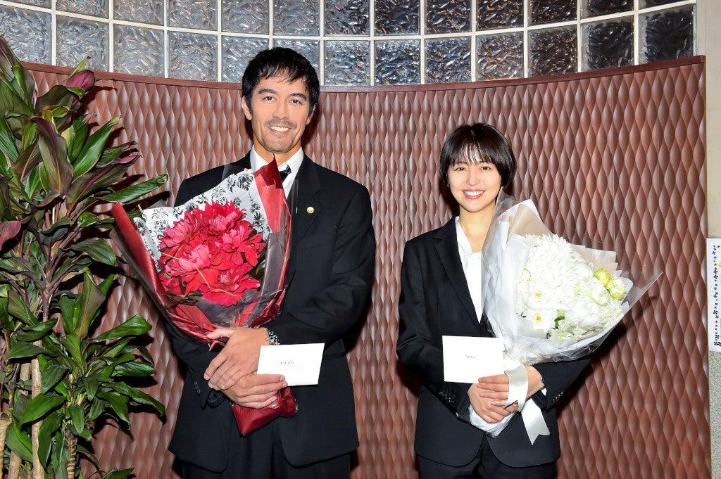 阿部寛＆長澤まさみ『ドラゴン桜』撮了で感謝「演じ切れたのは皆さんの