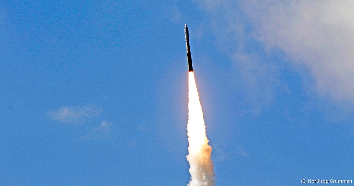 米国の固体ロケット ミノトールi 8年ぶりの打上げ 謎の偵察衛星搭載 Tech
