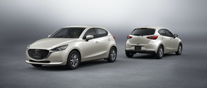 「MAZDA2」を改良し、燦々と輝く太陽の光をイメージした特別仕様車を追加