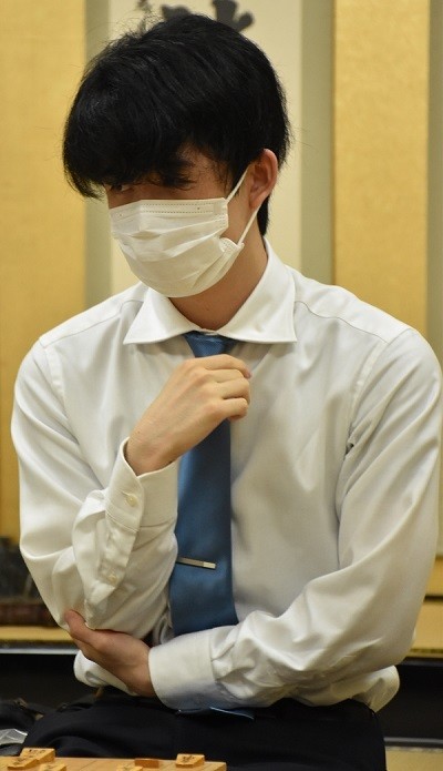大熱戦の将棋を制した藤井二冠