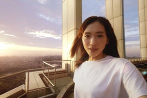 綾瀬はるか、東京の景色をバックに自撮り「とても気持ちよかったです!」