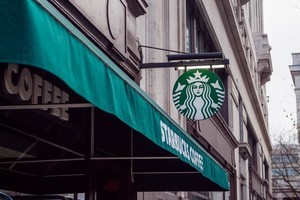 スタバカードの残高確認方法は? 残高移行･使い切る方法･有効期限も紹介