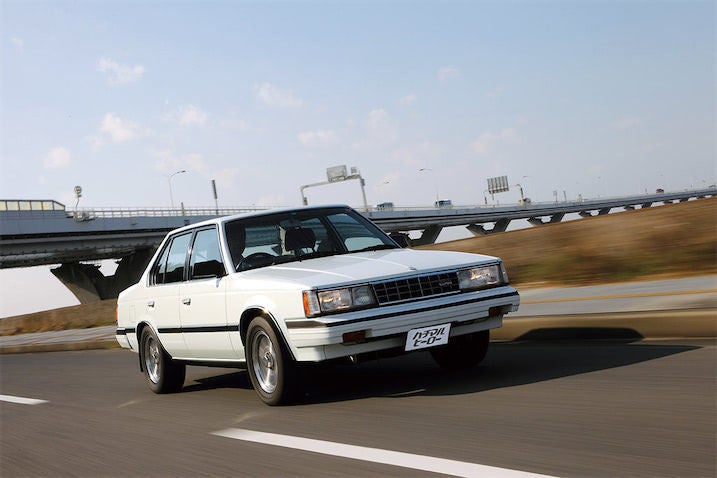 ロジャー ムーアと駆け抜けた最後のfrコロナ 1984年式 トヨタ コロナ セダン 1800 Gt Tr Vol 2 マイナビニュース