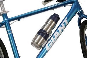 自転車のボトルケージに「ジャストフィットする」ステンレス水筒が発売