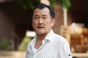 吉田鋼太郎、共演者の変わらぬ魅力語る「ずっと“確固たる東山紀之”」