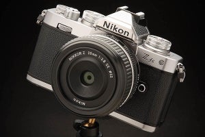 ニコン、「Z fc 28mm f/2.8 Special Edition」の発売日を10月1日に決定