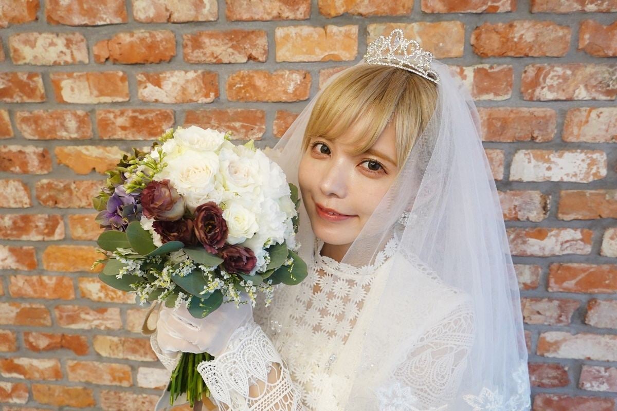 益若つばさ ウエディングドレス風衣装に満足 もう結婚式はしなくていい マイナビニュース