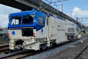 秩父鉄道、新旧「マルチプルタイタンパー」撮影会 - 記念乗車券も