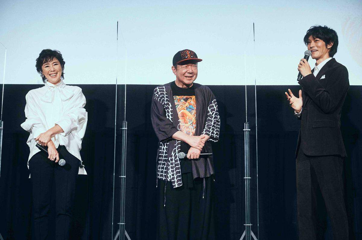 左から寺島しのぶ、古田新太、松坂桃李
