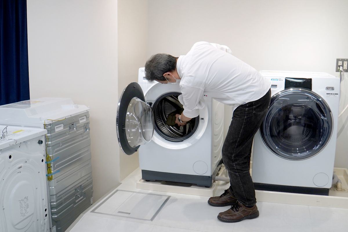 アクアの洗濯乾燥機「まっ直ぐドラム」、本体サイズ・洗剤自動投入・除 