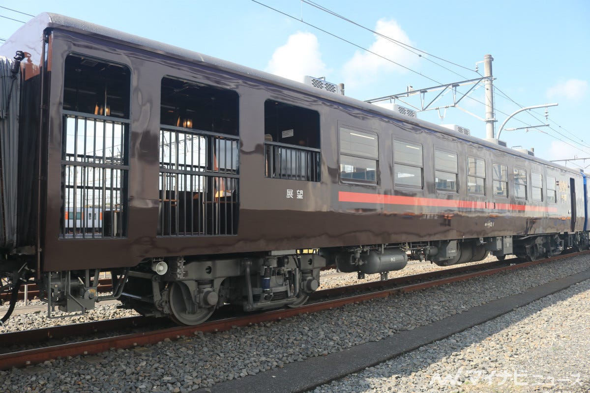 東武鉄道「SL大樹」12系展望車を公開、大規模改造で展望デッキ 