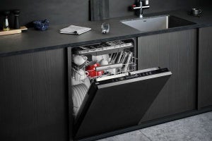エレクトロラックス、ドイツ「AEG」のビルトイン食洗機