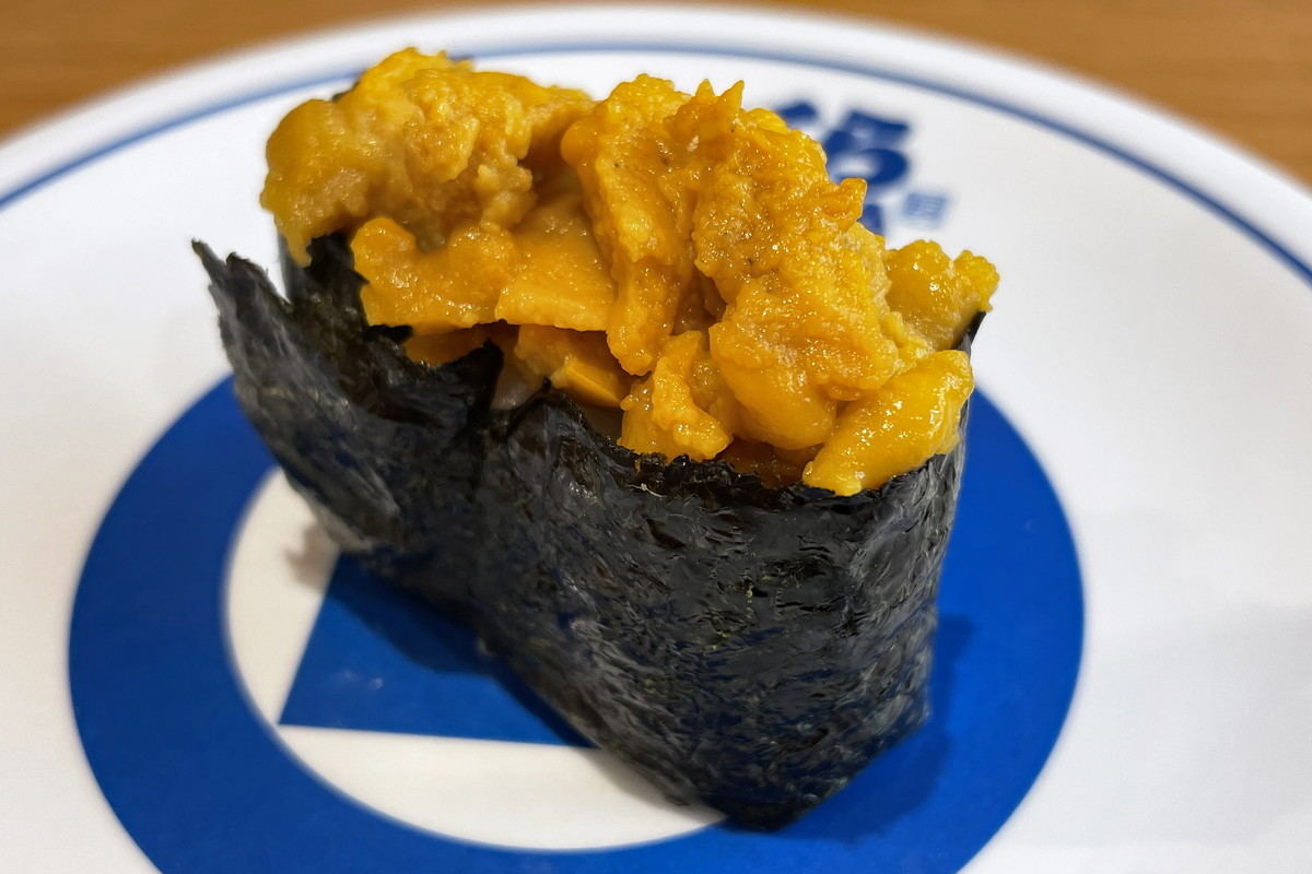 「新物 うに（一貫）」(110円)