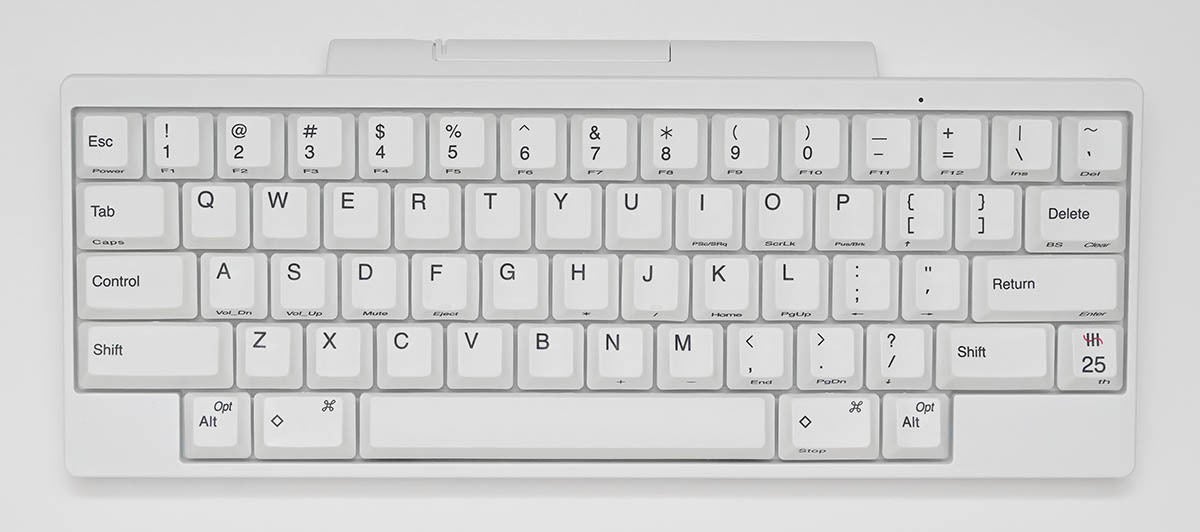 PFU、雪のように真っ白な小型キーボード「HHKB」 2,500台限定 | マイ