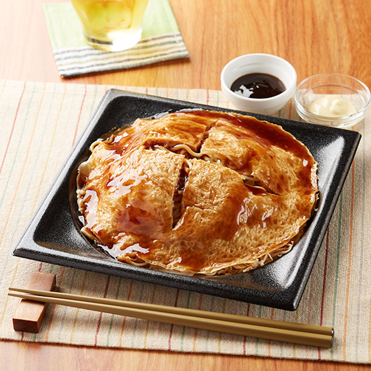 「広島風お好み焼　肉玉そば」(550円)