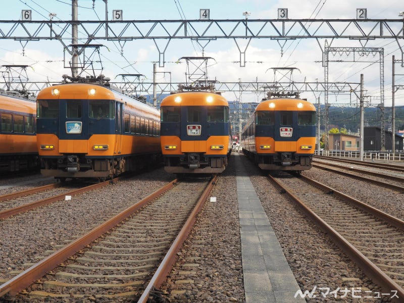 近鉄12200系、5編成が並ぶ - 青山町車庫で「オールスター撮影会」 | マイナビニュース