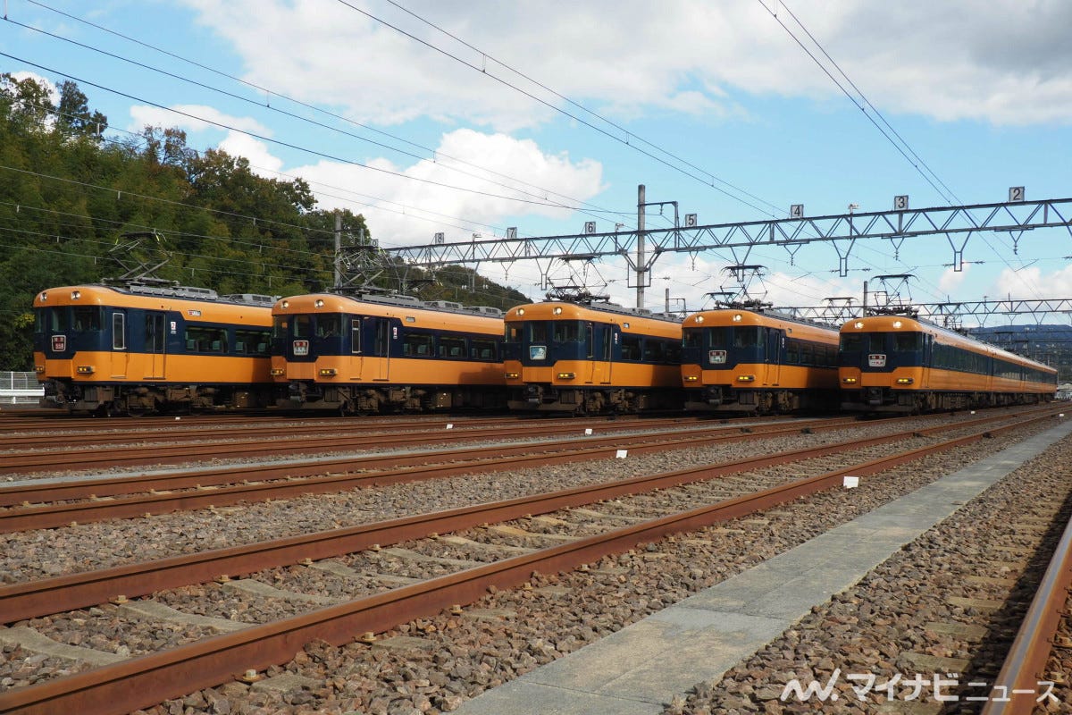 近鉄12200系、5編成が並ぶ - 青山町車庫で「オールスター撮影会」 | マイナビニュース