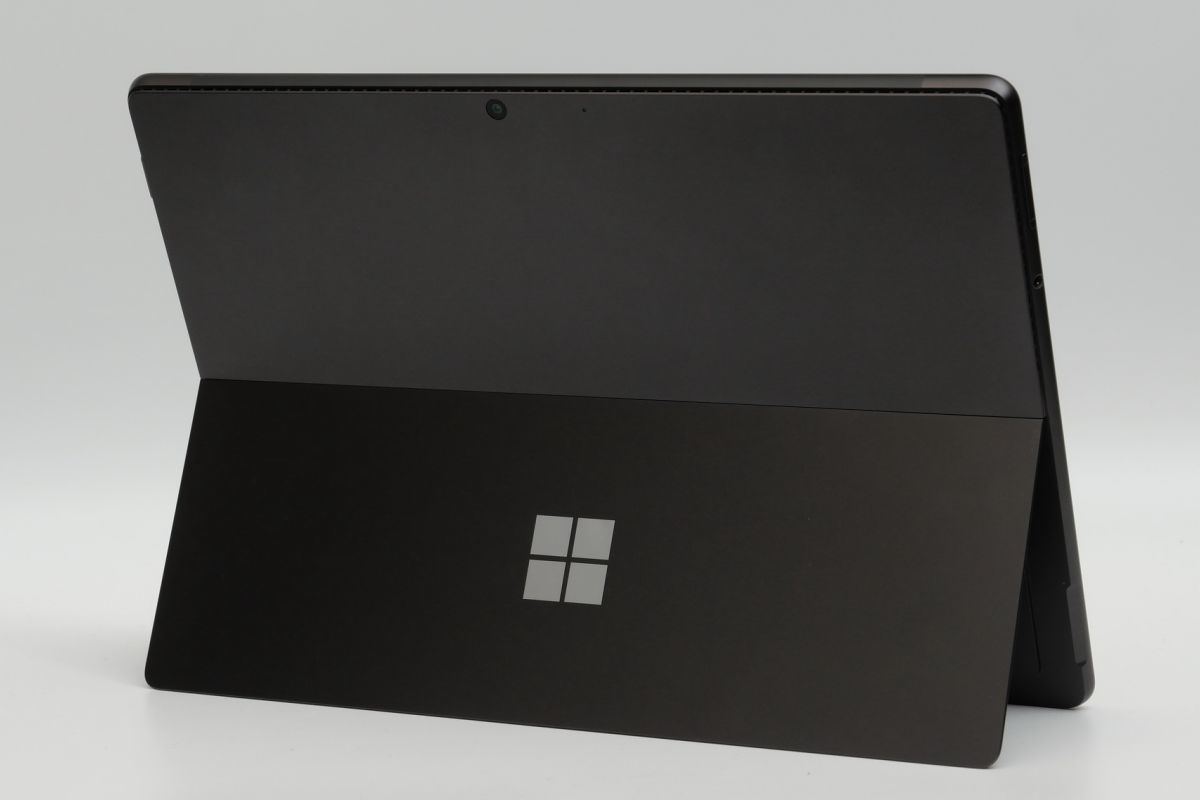 Surface Pro 8