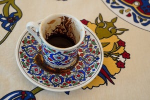 トルコの「コーヒー占い」ってなに? 大使館で見学してきた