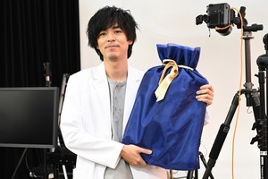 成田凌、新ドラマスタッフからサプライズ誕生日「だいぶ気合入ってます」