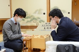 永瀬王座が藤井竜王の全勝挑戦を阻止！　第71期ALSOK杯王将戦