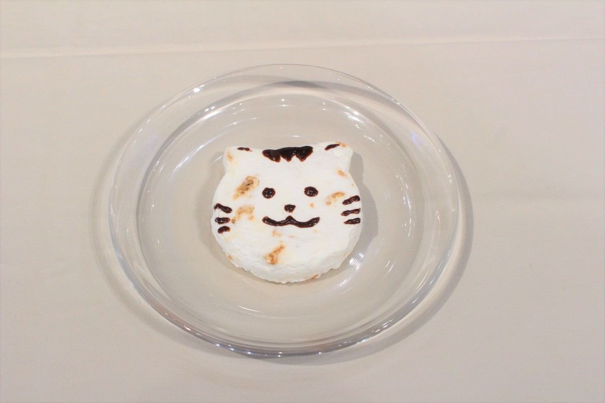 ねこ型ヌガーグラッセ