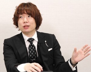 こだわりのファッションセンスや所作から「貴族」のニックネームでも知られる佐藤天彦九段