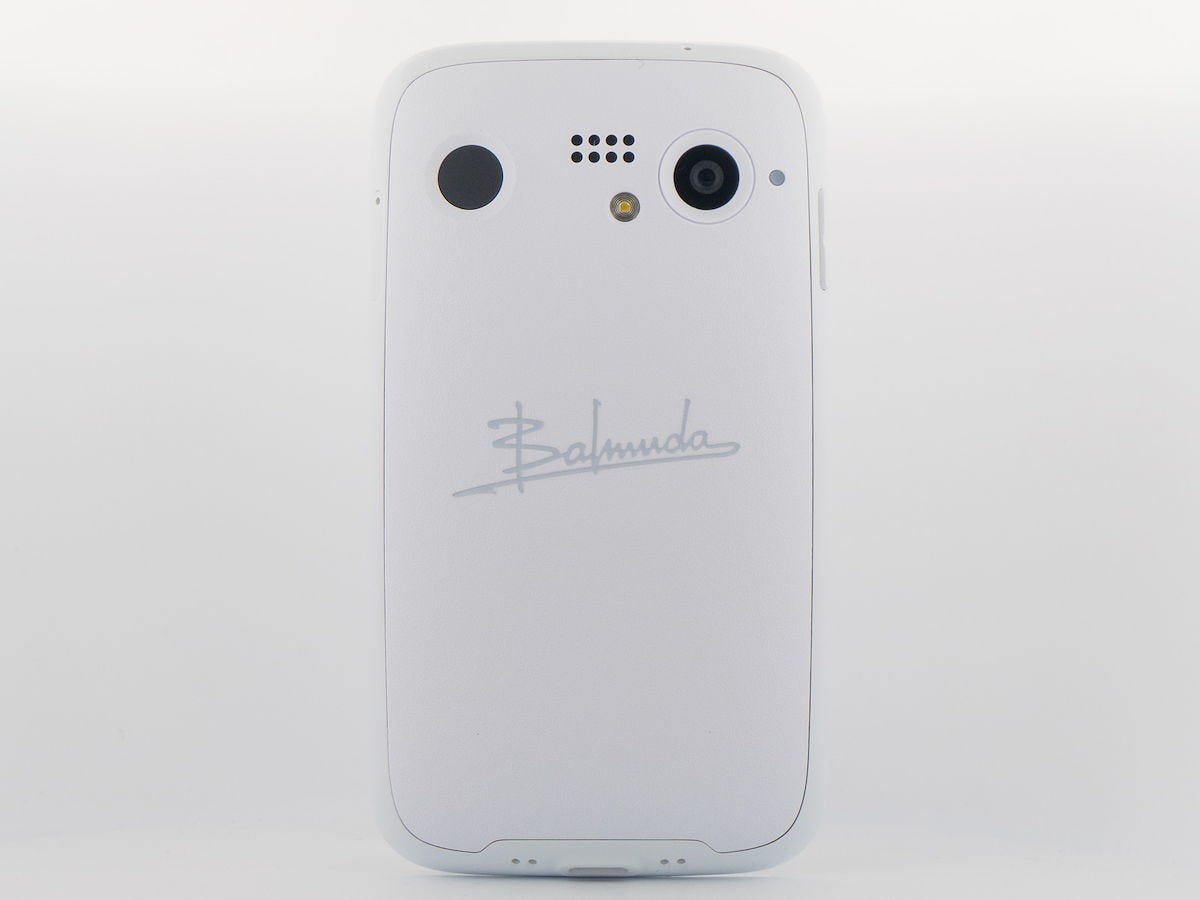 BALMUDA Phone」レビュー、アップデート前後のカメラ発色も比較 | マイ