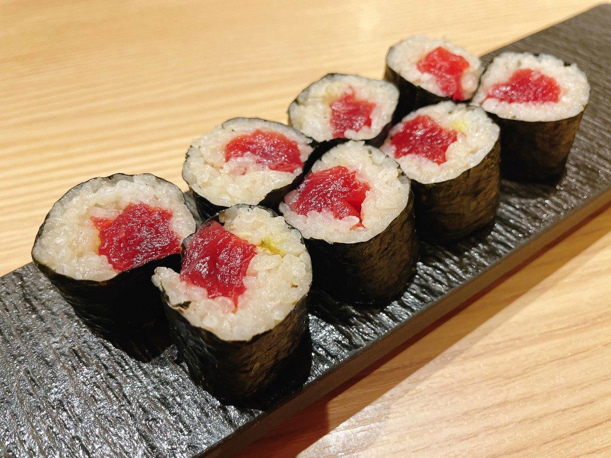 「大間のマグロ鉄火巻き」(439円)