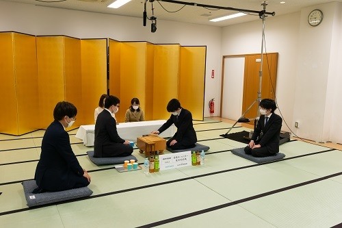 エキシビションマッチでは藤井竜王・豊島九段ペアと永瀬王座・羽生九段ペアという豪華リレー将棋が実現（提供：日本将棋連盟）
