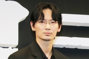 綾野剛、“俳優の卵”たちに温かいメッセージ「いつか必ず現場で会いましょう」