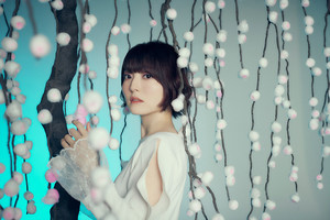 声優・花澤香菜、NEWアルバム『blossom』のアートワーク＆楽曲情報を公開