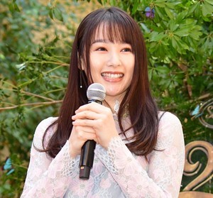 桜井日奈子、今年は「自分磨きを頑張りたい!」と意欲【動画あり】