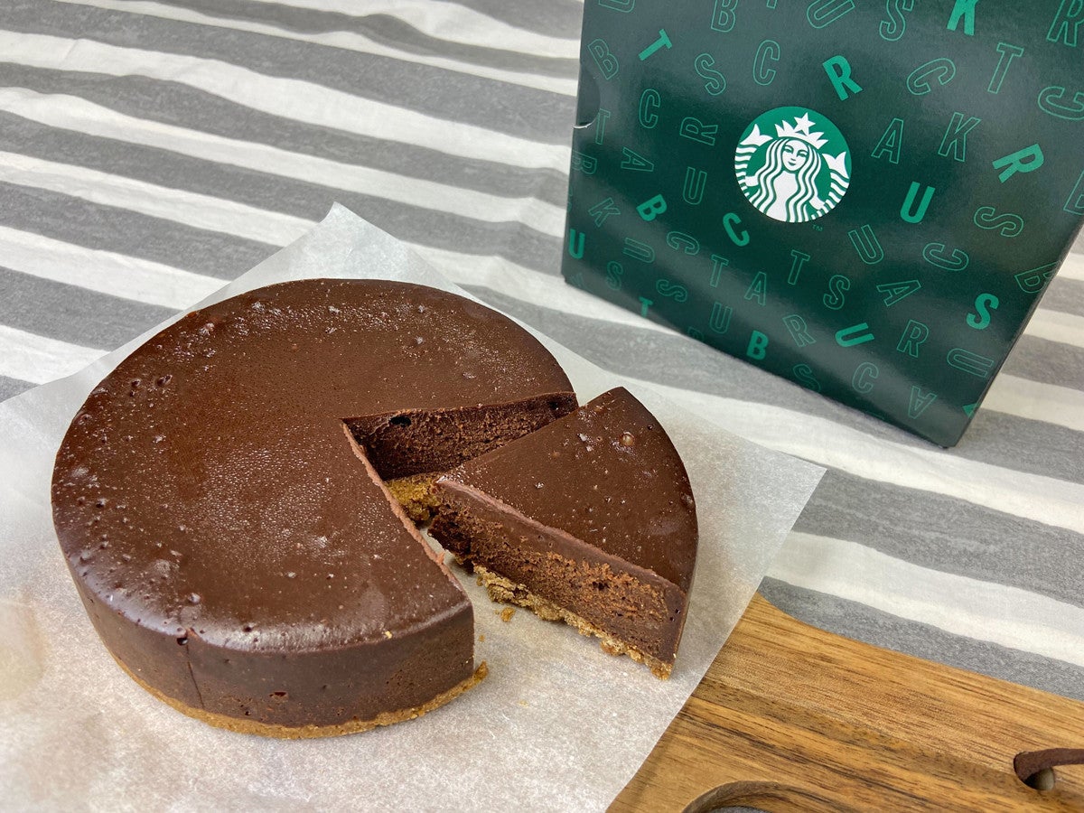 スタバ オンライン限定販売 Starbucks チョコレートケーキ のカロリーは 特徴や買い方を紹介 マイナビニュース