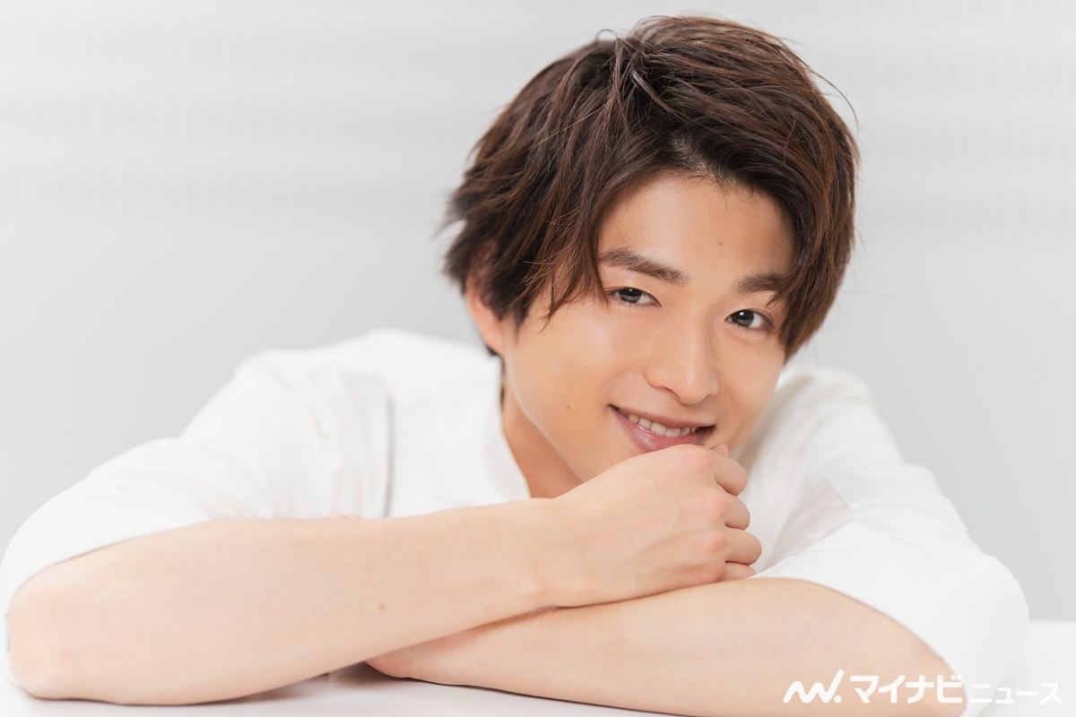 白洲迅　撮影：宮田浩史