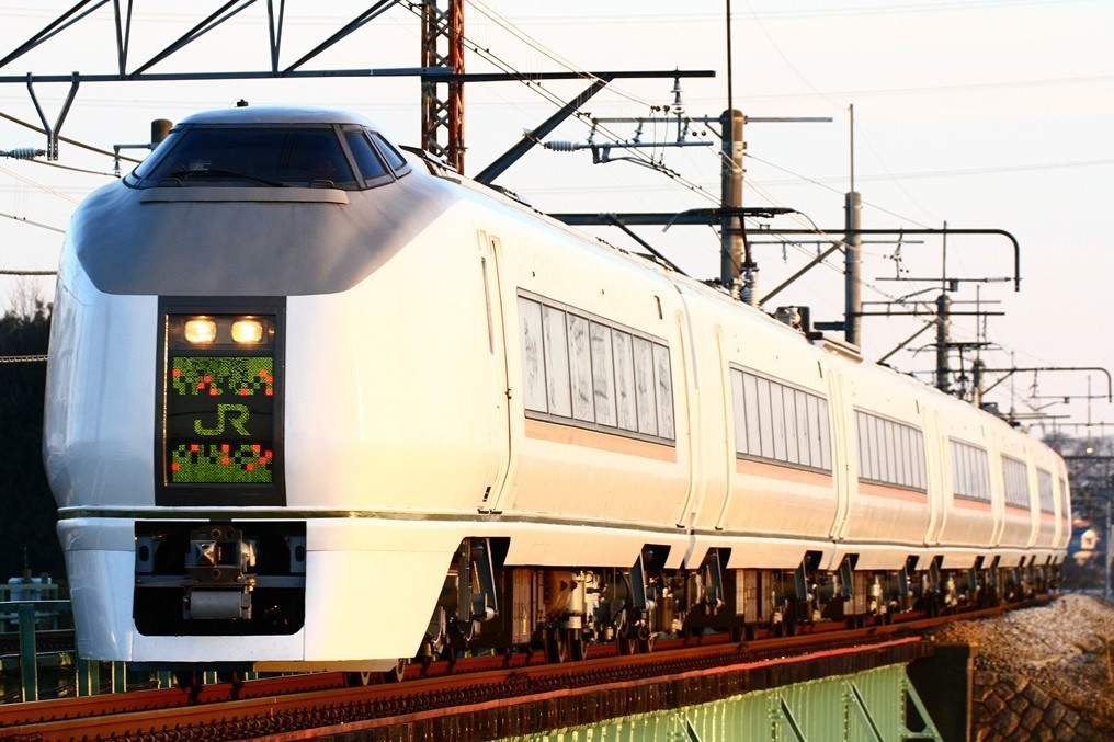 JR東日本651系・E653系・E657系が勝田車両センターに - 2/23撮影会 | マイナビニュース