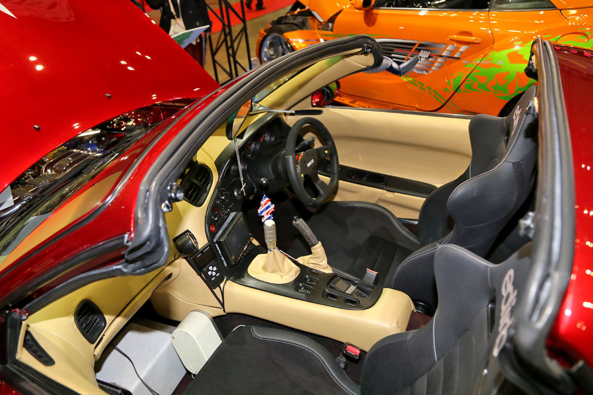 日本自動車大学のカスタムカー「NATS TARGA-STANCE」