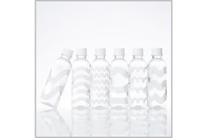 アスクル、"あえてラベル付き"のペットボトル入り天然水を発売 - なぜ?