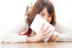 【これ、わかりみ】実はスマホが「俺を」頼っているのでは? という新しい解釈に、「それなら仕方ない」「外だとべったり」「癇癪が時々爆発する」「最近はパソコンとiPadも怪しい」と界隈で共感の声が多数集まる