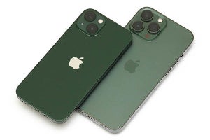 iPhone 13シリーズの新色「グリーン」を入手！　深みのある色合いが魅力的