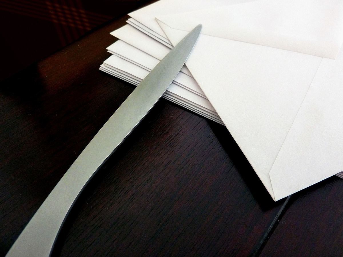 履歴書の封筒の選び方